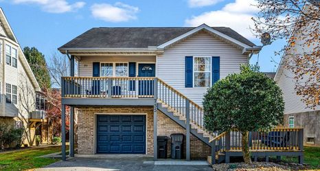 Lain-lain 2 Izzy’s Getaway: River Access in Pigeon Forge!