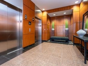 Others 4 Luxury at River Market