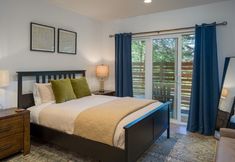 Khác 7 Stylish Chef's Kitchen and Outdoor Deck - Serene Woodland Retreat