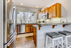 その他 6 Two-Story Townhouse w/Free WiFi, Fireplace, A/C, Patio, & Shared Hot Tub, Pools