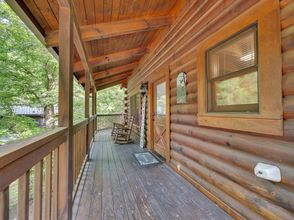 기타 4 Scenic Views and Hot Tub on Covered Deck - Charming Log Cabin
