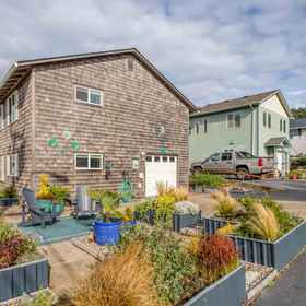 Logo1Ocean Views and Spacious Outdoor Oasis - Exquisite Family Retreat,Roads End State Recreation Site飯店