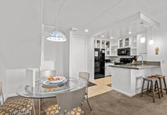 其他 7 Spacious Balconies and Cozy Fireplace - Stunning Ocean View Penthouse