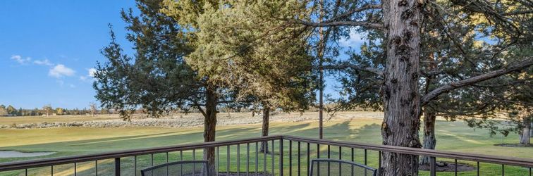 Others Enamored at Eagle Crest