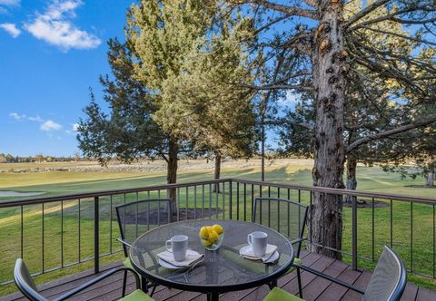 Others Enamored at Eagle Crest