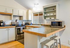 Lainnya 7 Dog-Friendly Rustic Home w/Deck, Gas Grill, Wood Stove, Fast WiFi, & Partial A/C