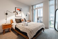 Others 2BR | Rooftop, Gym, Lounge | Bellevue | Sophari C