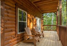 Others 5 Game Room and Spacious Decks with Hot Tub - Charming Escape