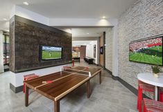 Others 4 Chic Retreat - Rooftop Deck, Pool, Fitness Center