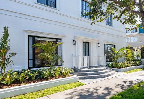 Others Luxurious Outdoor Hot Tub and Elegant Furnishings - Charming Escape