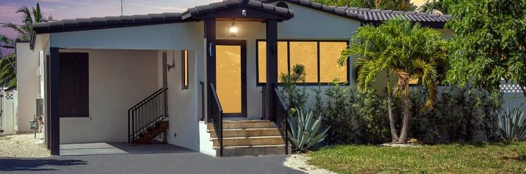 Others Pool and Stunning Water Views - Charming Waterfront Escape