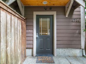 其他 4 Sunroom, Rooftop Patio and Spacious Design - Stylish Urban Retreat