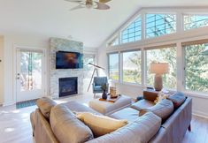 其他 5 Luxe townhome with amazing ocean & mountain views - walk to beach & downtown