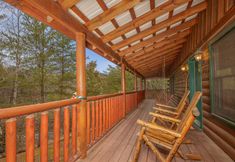 อื่นๆ 6 Luxurious Cabin with Indoor Jacuzzi and Game Area - Charming Retreat