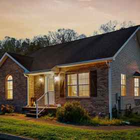 Logo 1 Hot Tub and Screened-In Porch by the Creek - Charming Cozy Escape, Hotel Pigeon Forge