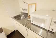 Others 5 2 Minutes from HigashiShinjuku Station 8 People