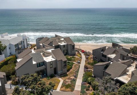 其他 Private Ocean-View Balcony and Pool Access - Enchanting Coastal Retreat
