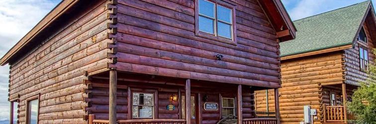 Others Spectacular Views and Inviting Hot Tub - Majestic Mountain Retreat