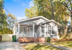 Others 2 Gorgeous Retreat - High Speed Internet,Yard,Balcony