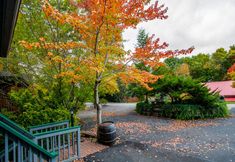 Others 5 Hot Tub and Game Room - Stunning Mountain Retreat