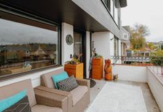 Others 3 Stunning Lake and Mountain Views with Hot Tub - Modern Oasis Retreat