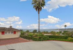 기타 3 Breathtaking Ocean Views and Garden Patio - Charming Coastal Sanctuary