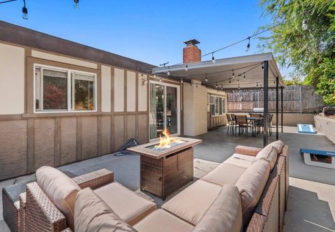 Others Hot Tub and Outdoor Fire Pit Oasis - Charming Relaxing Retreat