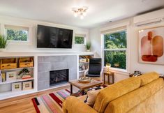 Others 5 Gorgeous Outdoor Deck and Separate Studio - Cozy Craftsman Escape