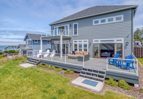 其他 Ocean Views and Hot Tub - Luxurious Coastal Sanctuary