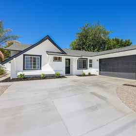 Logo 1 Spacious Backyard and Modern Kitchen - Elegant Family Retreat, San Diego Hotels