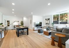 Lainnya 4 High-End Kitchen and Air Conditioning - Stylish Retreat