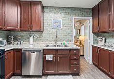 其他 7 Charming Backyard Oasis with Fire Pit and Boho Vibes - Cozy Retreat