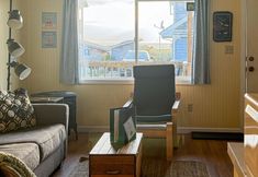 Others 7 Dog-friendly cottage w/ beach access & ocean view from living room