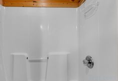 Others 5 Mountain view cabin with private hot tub, game room, fireplace & resort pool