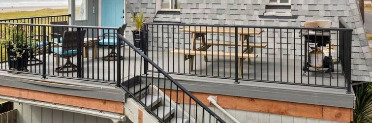 อื่นๆ Dine on the Deck and Experience Amazing Views - Stunning Coastal Haven