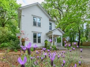 其他 4 Historic Farmhouse with Gourmet Kitchen and Outdoor Oasis - Enchanting Getaway