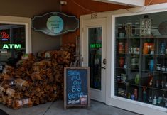 기타 4 Cozy Haven - TV, Fireplace, Yard, Grill, Fire pit, AC