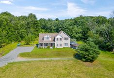 其他 4 Spacious Backyard and Spa Area with Jacuzzi - Stunning Tranquil Retreat