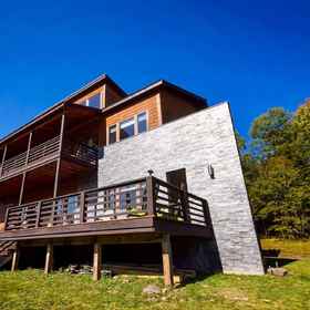 Hotel Exterior 1 Expansive Valley Views and Cozy Comfort - Stunning Serene Retreat, Hotel New York