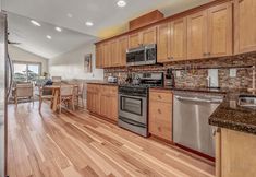 Others 5 Cozy Retreat - Fireplace, Kitchen, Beach Access, Games