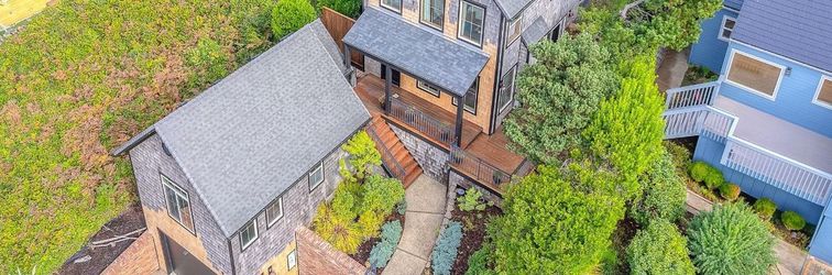 其他 Ocean Views and Glow-in-The-Dark Game Room - Charming Coastal Haven