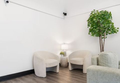 Others Cozy Living Spaces and Modern Amenities - Spacious Serene Retreat