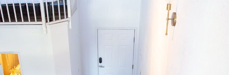 อื่นๆ City views Little Italy Loft with Parking