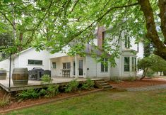 其他 6 Historic Farmhouse with Gourmet Kitchen and Outdoor Oasis - Enchanting Getaway