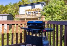 Others 5 Hot Tub and Spacious Living - Enchanting Family Retreat