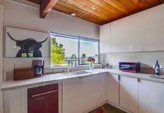 Others 7 Avoyer - 1BR Guesthouse - La Mesa