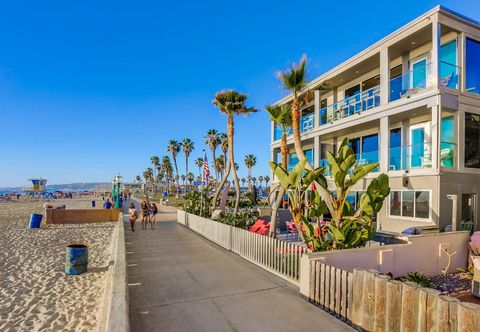 其他 Beachfront Bliss and Elevator Access - Stunning Penthouse Escape