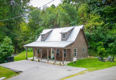 其他 Bright, Airy Spaces and a Hot Tub! - Bear Clubhouse