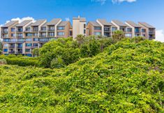 Others 2 Renovated condo with balcony, lush views, outdoor pool & tennis