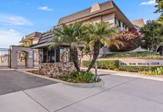 Others 2 Panoramic Ocean Views and Stylish Interiors - Exquisite Coastal Haven